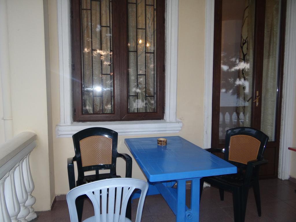 Festina Lente Hotel Kobuleti Exterior foto